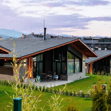 Villa Local