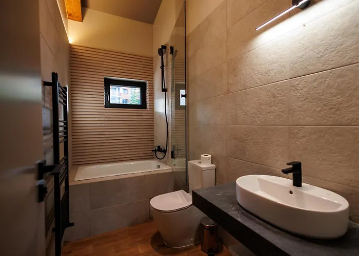 Луксозна вила Local *