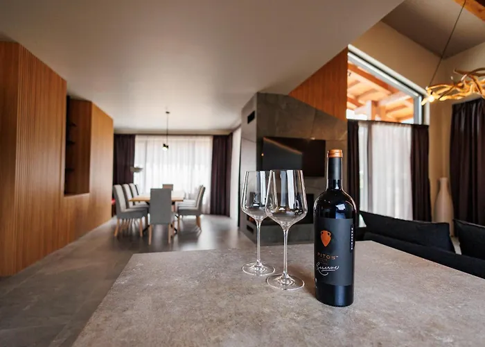 Луксозна вила Local Банско