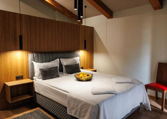 Local Луксозна вила