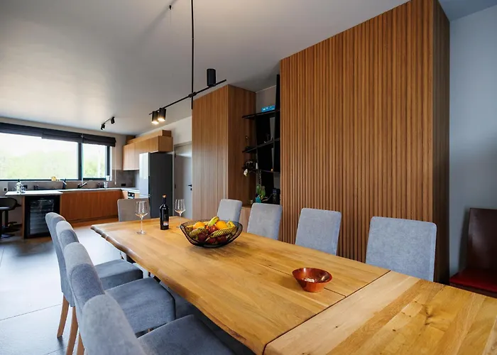 Local Луксозна вила *